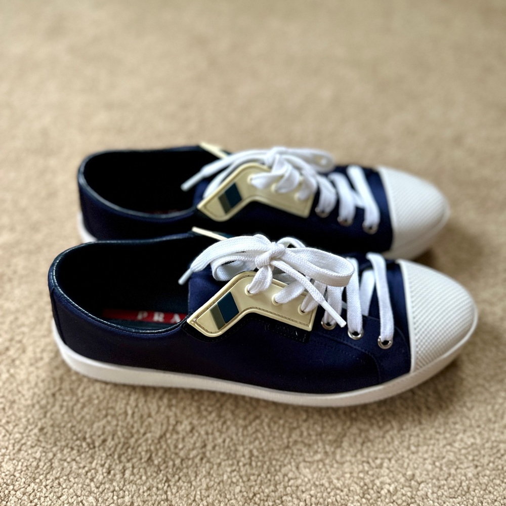PRADA Sport Calzature Donna Blue
Satin Women's Sneakers Size 38.5 - Picture 2 of 7